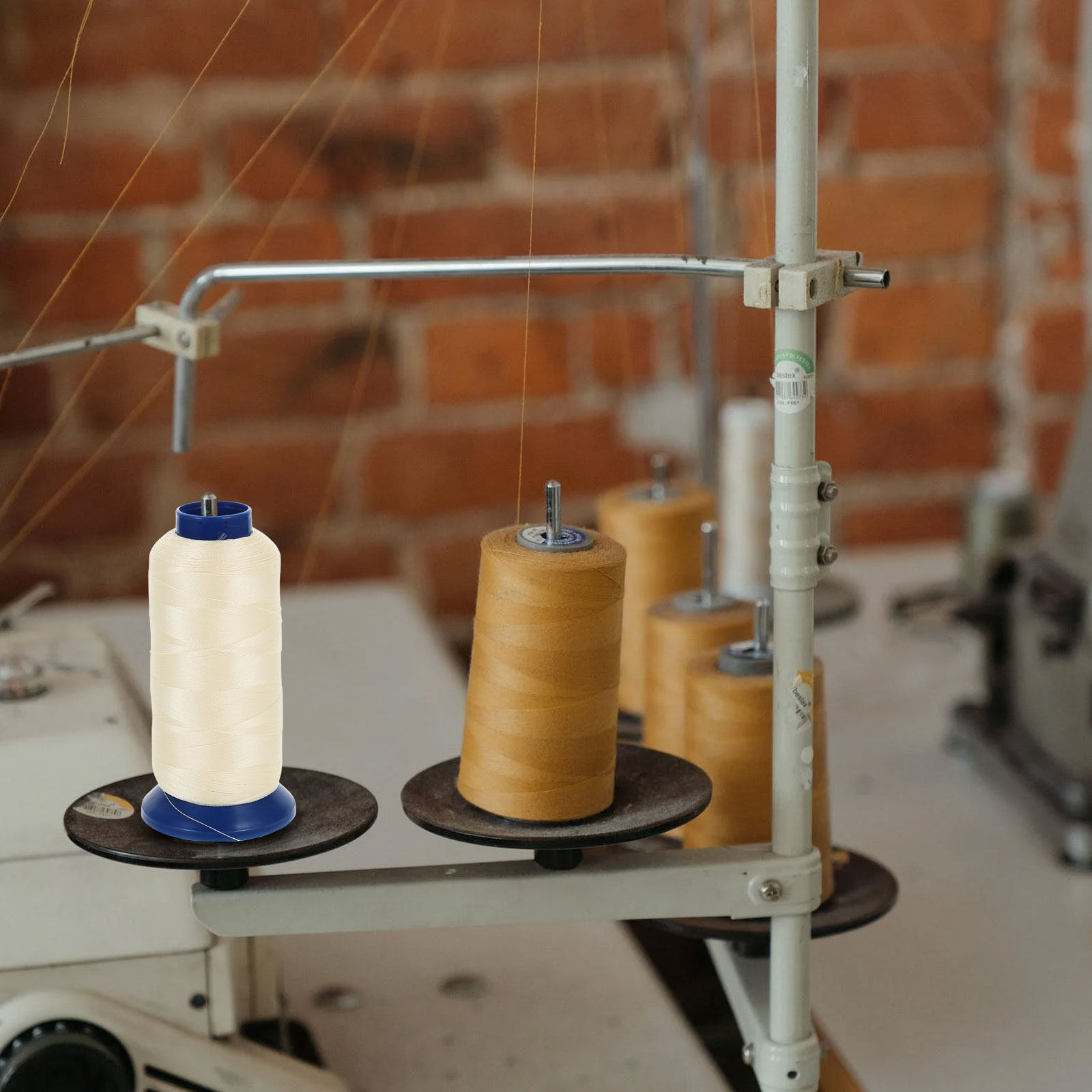 Baby Clothing Us - 3000ヤード ライトブルー 暗闇で光る発光縫い糸 刺繍、編み物、クロスステッチ、手芸、ベビー服用