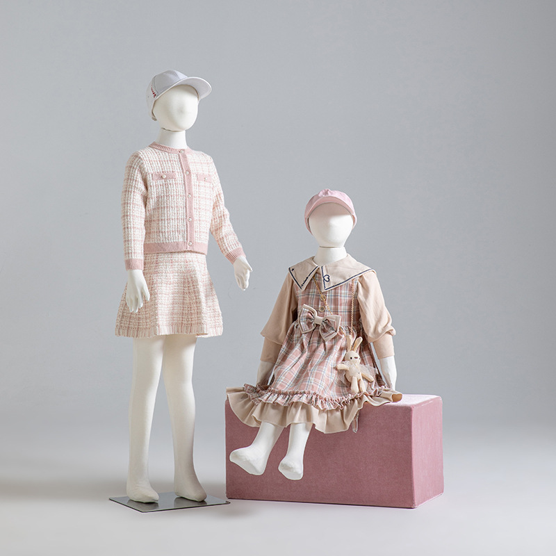Baby Clothing Display Stand - 1〜8歳の男の子と女の子のためのユニセックスのマネキン,ヘッドアーム付きの全身,取り外し可能なウィンドウ,ディスプレイスタンド