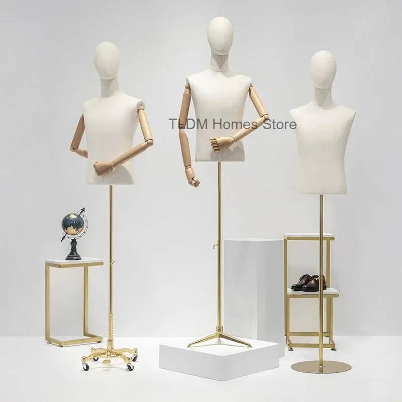 韓国版男性ハーフ丈マネキン衣料品店ウィンドウ全身マネキンディ - Baby Clothing Display Stand のレビューと価格
