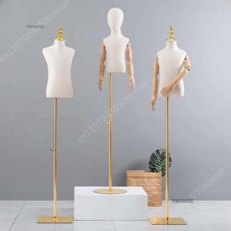 子供用マネキン胴体、調節可能な腕付き、金属スタンド付き柔軟な - Baby Clothing Display Stand のレビューと価格