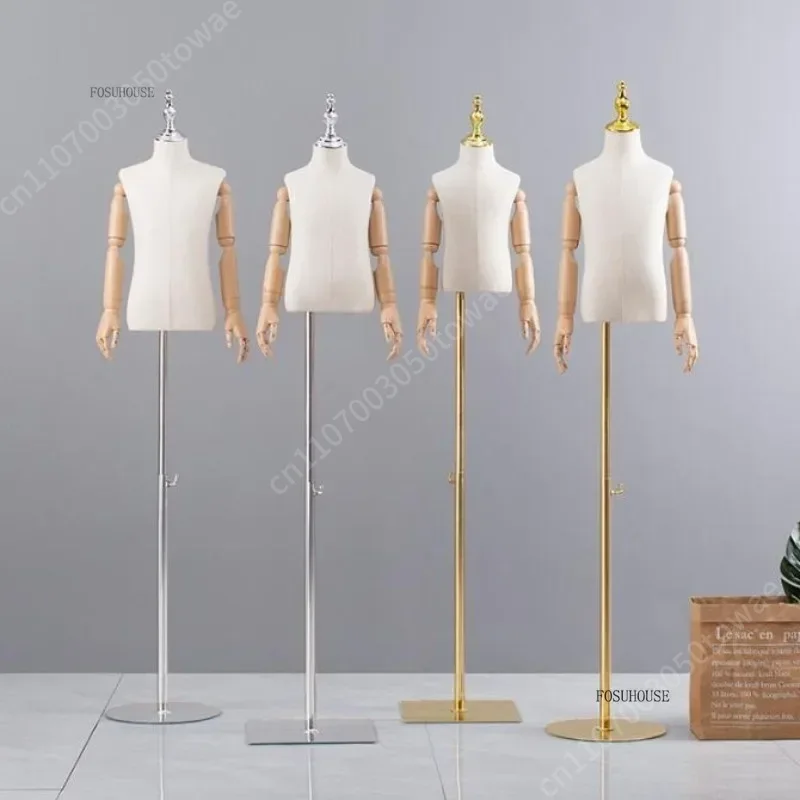 子供用マネキン胴体、調節可能な腕付き、金属スタンド付き柔軟な - Baby Clothing Display Stand のレビューと価格