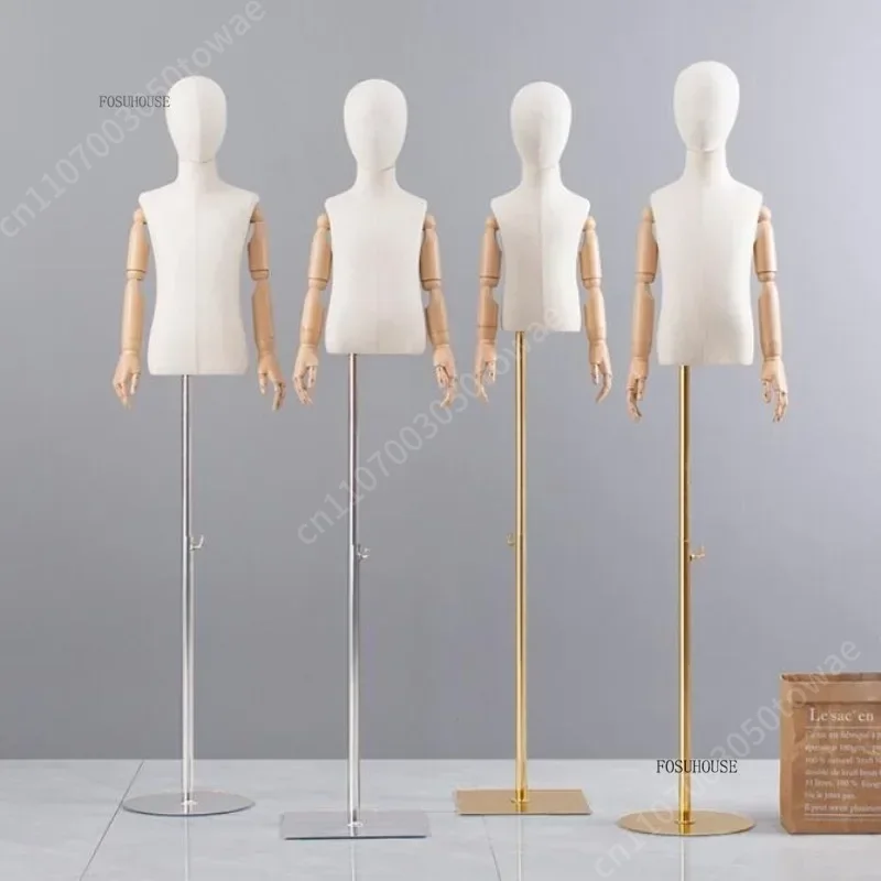 子供用マネキン胴体、調節可能な腕付き、金属スタンド付き柔軟な - Baby Clothing Display Stand のレビューと価格