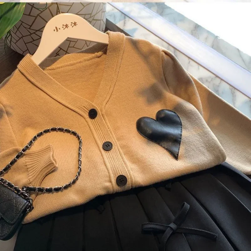 2023 春秋女の子ジャンパー愛カーキ幼児男の子トップスセー - Knit Cardigan Infant のレビューと価格