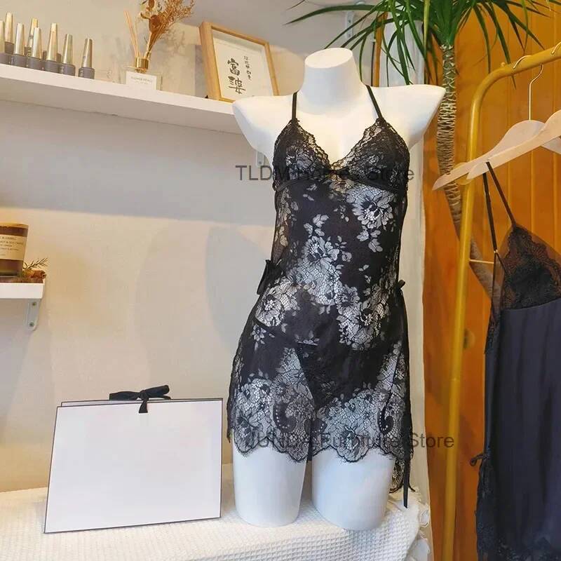 ハーフ丈下着マネキン 女性用婦人服店 ブラジャー下着ディスプ - Baby Clothing Display Stand のレビューと価格